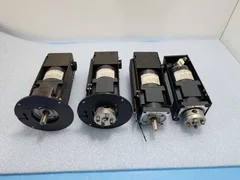 AMAT APPLIED MATERIALS ENDURA HP PLUS ROBOT DRIVER 0020-13905 LOT OF 4