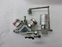 Applied Materials 0050-41494 MANIFOLD, CLEAN LINE AMAT (C)