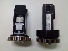 AMAT 0010-70264 5-PHASE STEPPING MOTOR, 1 SET, USED