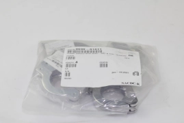 Lot of 4 Amat 0690-01811 Clamp Hinged KF25 Wing-Nut & Scr-Closure