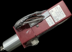 Applied Materials AMAT HORIBA INJECTON VALVE / 3870-07535 / IV-2410AV-T