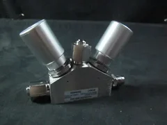 Applied Materials (AMAT) 3870-01811 PARKER/VERIFLO--45200266--VALVE BLOCK DIAPH.