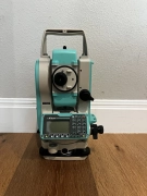 NIKON NPL-352 Surveying Total Station