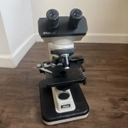 Nikon ALPHAPHOT-2 YS2-H Biological Laboratory Microscope Body for parts 