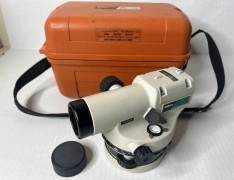 NIKON-AC-2S Automatic Level 360 Degree Surveying Instrument W/Hard Carrying Case
