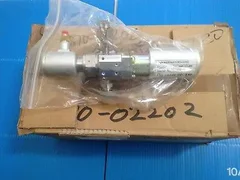 Applied Materials 3870-02202 Vaporizer, Lintec VU-106V-303-430 1/4 VCR, 1/8 VCR