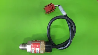 AMAT 0090-09162 Pressure Switch 1A 115 VAC 28 PSIG OP DECR WASCO