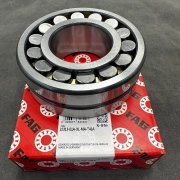 Brand New FAG SPHERICAL ROLLER 22313-E1A-XL-MA-T41A