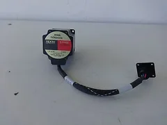 1 VEXTA  PK569AUHA  5-Phase Stepping Motor .AMAT 0090-39195
