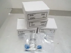 AMAT 3870-00864, Veriflo 955A0PLPNCSFSFM, 45400048 pneumatic valve, VCR fitting