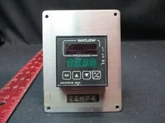 Applied Materials (AMAT) 0950-01544 TEMP CNTRL DIGITAL 4 DIG 1/16 DIN SERIES