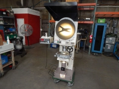 NIKON V-20B, QC2200-NL-MT OPTICAL PROFILE PROJECTOR M5485