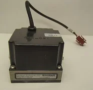 AMAT 0190-09470 Water Flow Switch Proteus 9100SS24P5 1/4" NPT