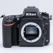 Nikon D750 Body 3,500 Shutter Count | MB-D16 Grip 2 Batteries | 1-Month Warranty