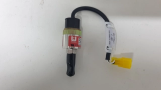 LAM RESEARCH Pressure Switch Assembly – P/N 853-017632-001 Rev. J – Model SP128-