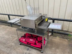 Lincoln CTI 2501 digital countertop conveyor pizza oven with table on casters