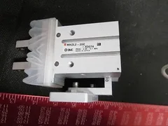 APPLIED MATERIALS INC 0010-08114 ASSY, GRIPPER, UPGRADE, 200MM MESA