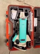 Nikon NE-100 Automatic Level Pendulum Self-Leveling Surveying Instrument w/ Case