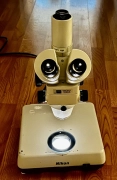 Nikon SMZ-2T Stereo Trinocular Zoom Microscope with Nikon BF/DF lighted base