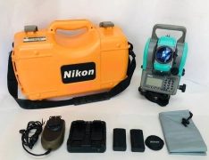 NIKON NIVO5SC Non-Prism Total Station w/ Hard Case - Used Working