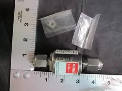 AMAT 4020-01276 FLTR MICROTORR 1/4VCR M/M AR
