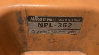 NIKON NPL-352 PRISMLESS Total Station Case + Charger Decimal or Ft-Inch Measure