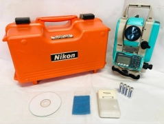 NIKON NSTï¼307Cr Total Station w/ Hard Case - Used Working