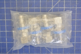 3300-04427 (LOT OF 4) / 428541-PJ-DGAS, FTG HOSE BARB 1-2HX1-2 13-16 / AMAT