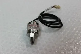 4502 LAM Research 796-002833-003 Absolute Pressure Switch