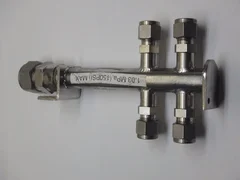  APPLIED MATERIAL 0040-76367 MANIFOLD, TALL  With Swagelok fittings