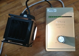 NIKON Model UN Illuminator Transformer 6V-30W and 12V-100W (Without Light Unit)