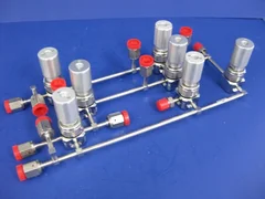 LAM Research (7) Pneumatic Valve Weldment Manifold Assy 839-441677-001