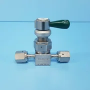 177-0303// AMAT APPLIED 3870-01228 VALVE MNL DIAPH DL SST 1/4 VCR FEM [ASIS]