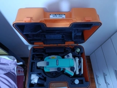 Nikon DTM-352 Total Station w Case Charger Battery