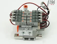 8698 LAM RESEARCH MANIFOLD SOLENOID VALVE (PARTS)(SMC SY114-5MOZ) 772-016855-001