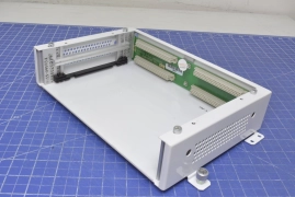 0010-06340 / SERIPLEX 2-SLOT BACK PLANE ASSY 0100-09286. W/ COVER ASSY / AMAT