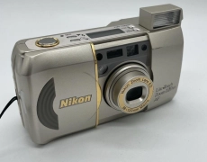 Nikon Lite Touch Zoom 120 ED AF ED 38-120mm macro
