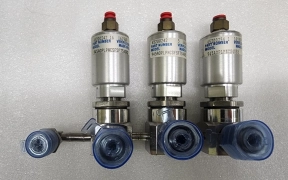 Applied Materials 0050-39598 WELDMENT, MANIFOLD, 3 VALVE, VERIFLO AMAT (C)