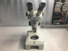 Nikon SMZ-1B Stereoscopic Microscope Head w/ Stand & Eyepieces