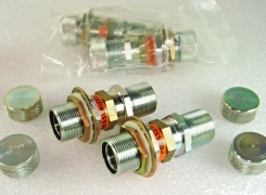 LOT OF 2  CTI CRYOGENICS HELIUM COUPLER, 13449, 5400-S2-8