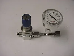 VERIFLO/PARKER SQMICRO302PFSMM, 1/4" VCR NEEDLE VALVE / Gauge LAM 772-093113-001