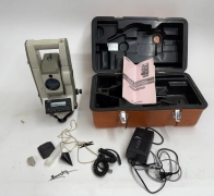 NIKON Total Station Surveying Equipment DTM-A20 LG w/case