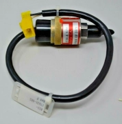 853-017631-001 / CHAMBER VACUUM SWITCH / LAM RESEARCH CORPORATION