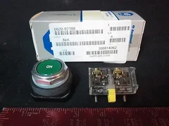 AMAT 0020-92388 Allen-Bradley 800T-A SWITCH GREEN MOD