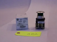 ALLEN-BRADLEY 800T-FXNQ24A7 ILLUMINATED PUSH BUTTON GREEN 24V AB2 NIB