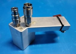 Applied Materials 0040-70590 MANIFOLD, LID-LINER, HART 300MM AMAT (M)