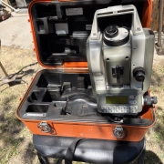 Nikon DTM-300 Total Station