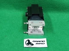 AMAT 0010-76431 VEXTA A3723-9215 5-PHASE STEPPING MOTOR, USED