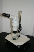 Nikon SMZ-800 Binocular Stereozoom Microscope 10-63X on Desktop Stand - Nice