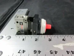 Applied Materials AMAT 3870-90122 VALVE MECH 2-WAY SW VM130 3-port